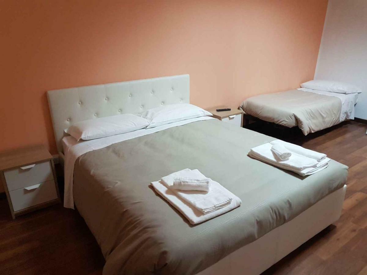 Hotel Piramide Реджонель-Эмилия Экстерьер фото