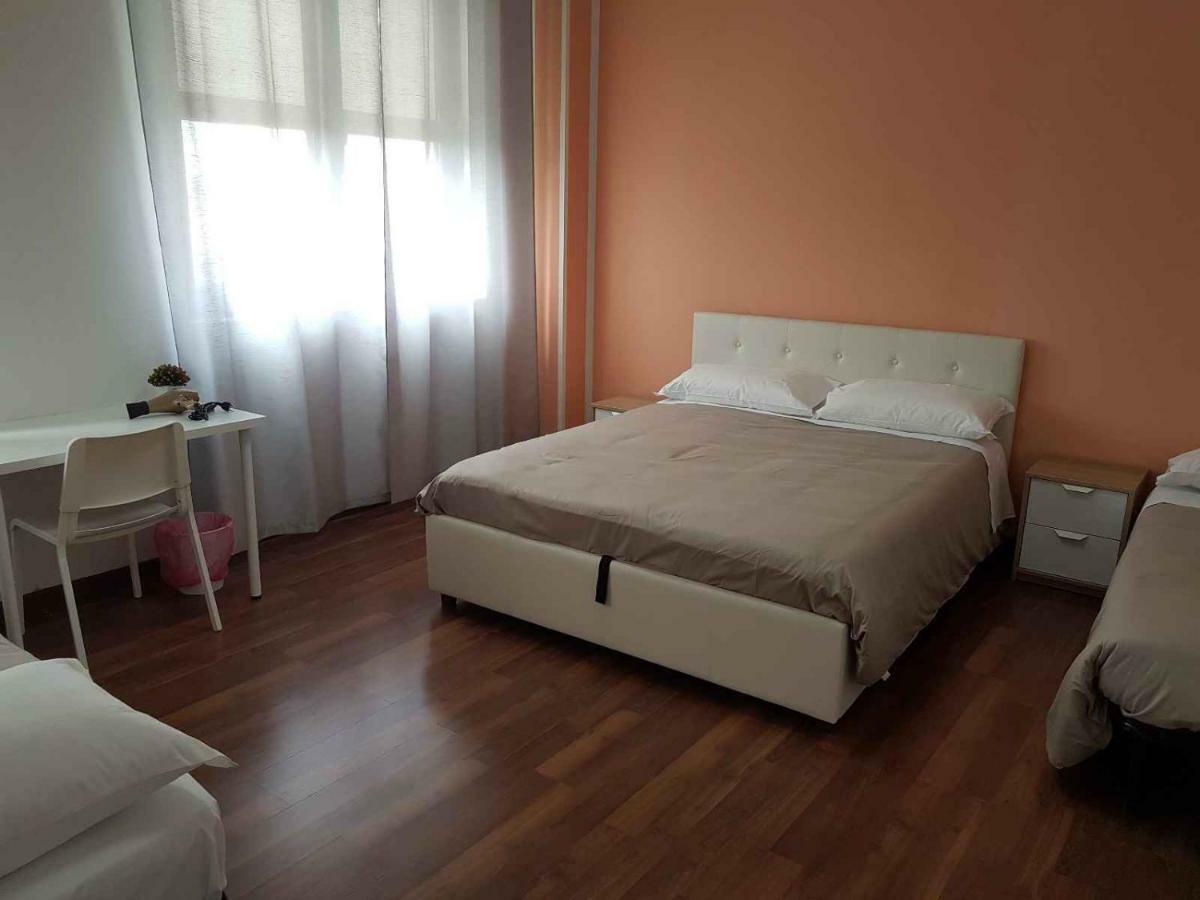 Hotel Piramide Реджонель-Эмилия Экстерьер фото