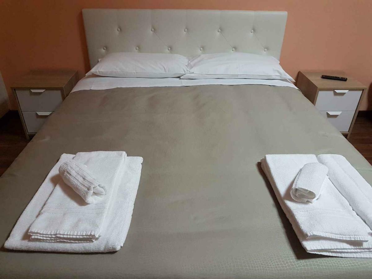 Hotel Piramide Реджонель-Эмилия Экстерьер фото